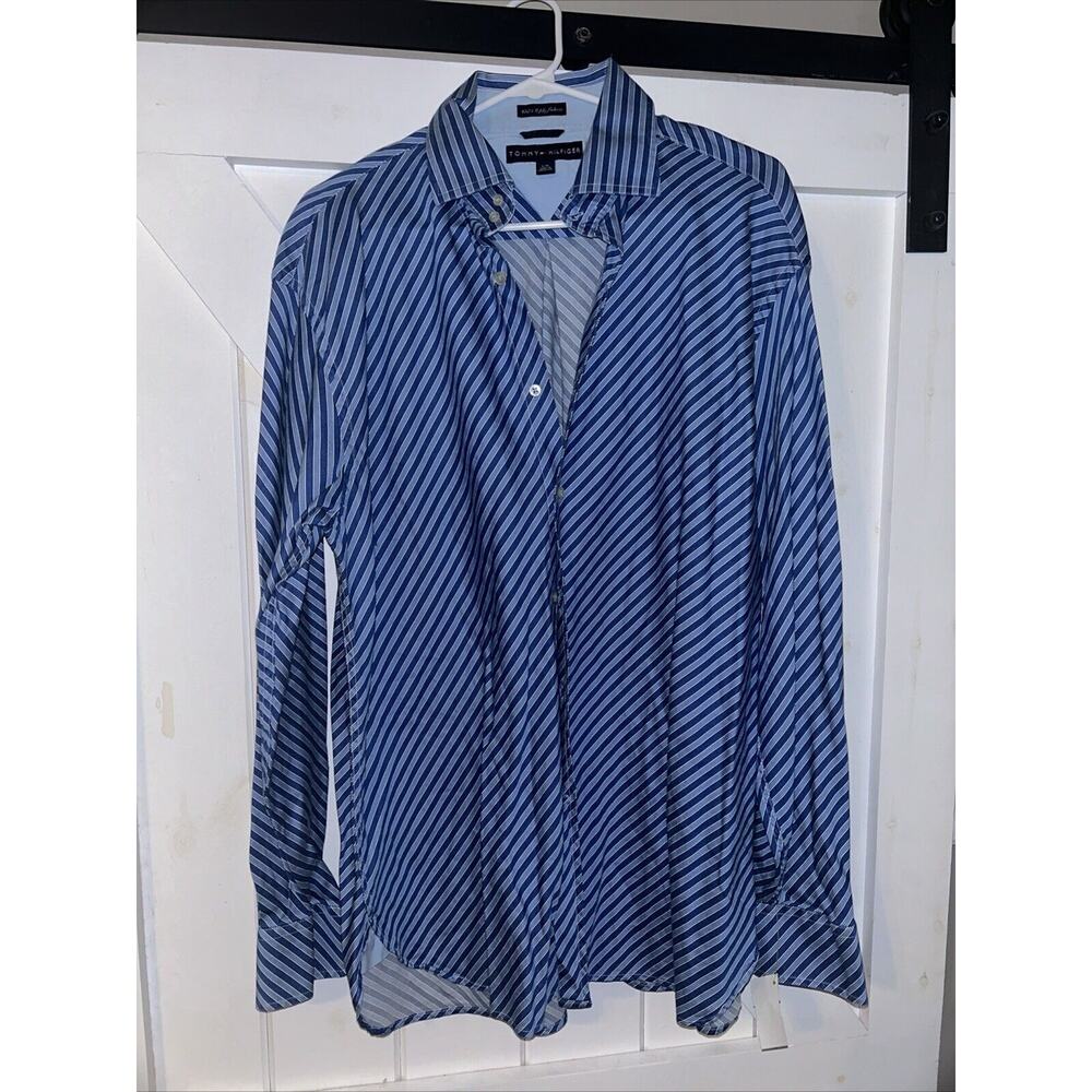 Tommy Hilfiger Mens Large. 100's 2 Ply Blue Striped Diagonal Button Up